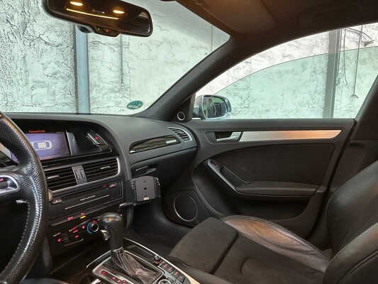 Audi A4 Limousine 2.0 TFSI quattro Pro Line S 211pk 2010 (Org-NL), 77-LXF-2