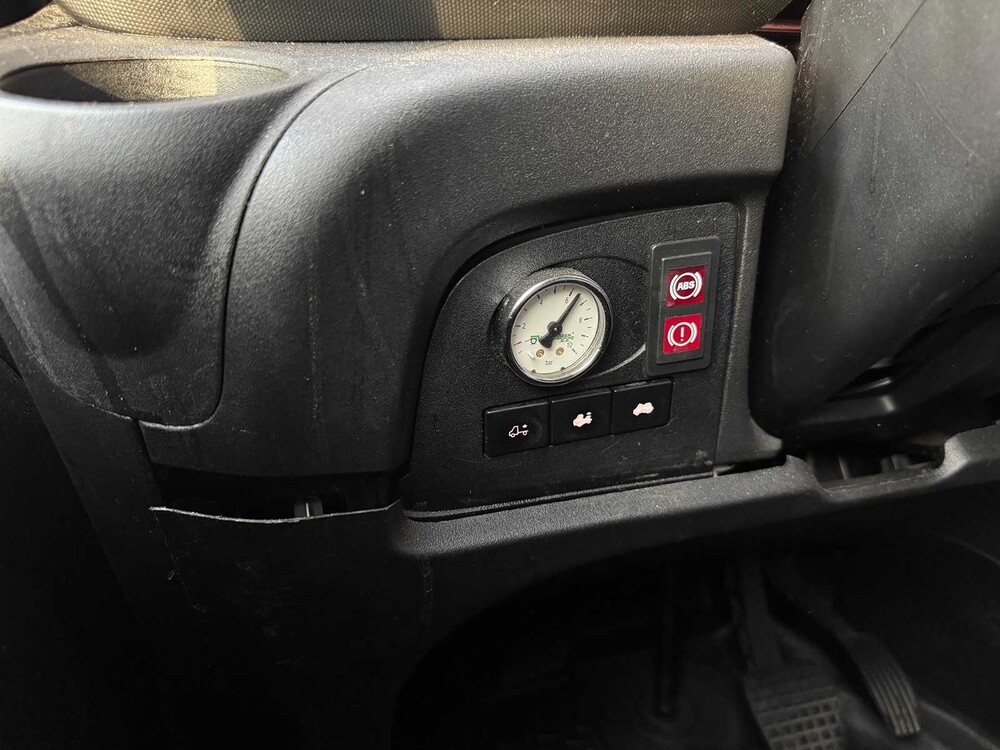 Iveco Daily 40C17 3.0 375 170pk 2016, VS-281-H