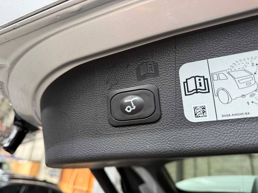 Ford Kuga 1.5 TDCi ST-Line 120pk 2018, SJ-597-N