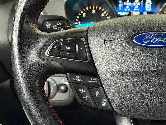 Ford Kuga 1.5 TDCi ST-Line 120pk 2018, SJ-597-N