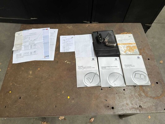 Volkswagen Transporter T6 2.0 TDI L2H1 DC Highline DSG 204pk 2016, VV-193-B