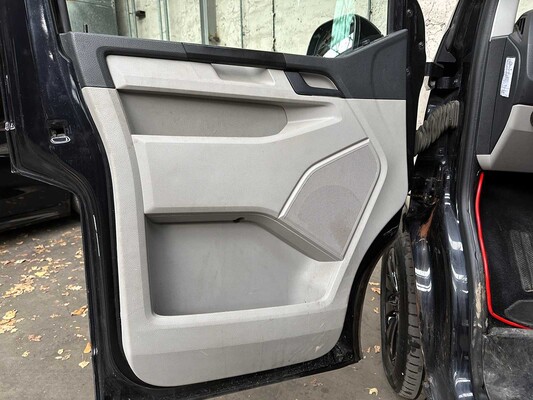 Volkswagen Transporter T6 2.0 TDI L2H1 DC Highline DSG 204pk 2016, VV-193-B