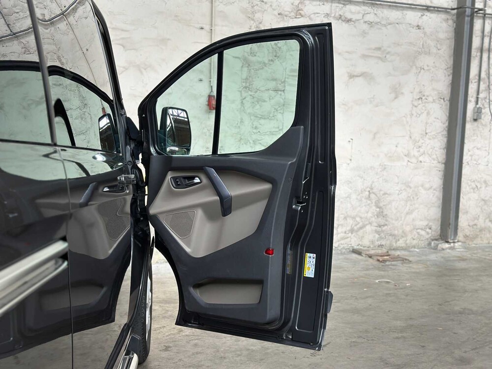 Ford Transit Custom 290 2.0 TDCI L2H1LDC dubbele cabine 170pk 2017, V-477-HZ