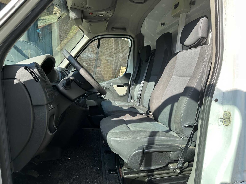 Renault Master T35 2.3 dCi L3H2 Koelwagen 125pk 2011, 8-VNB-83