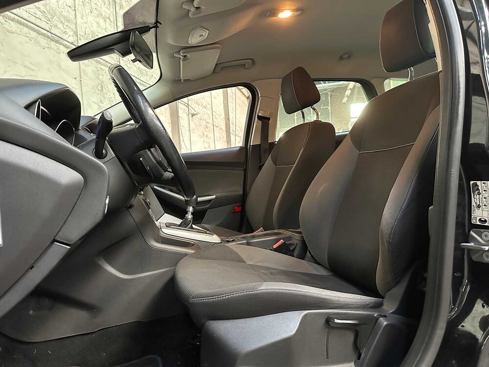 Ford Focus Wagon 1.6 tdci 105pk 2012, 56-ZFS-9