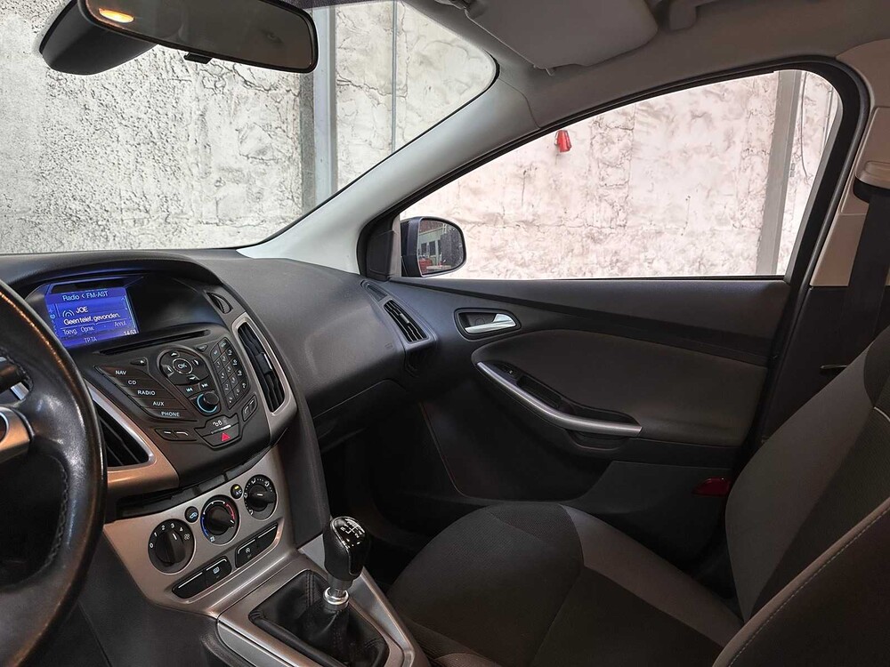 Ford Focus Wagon 1.6 tdci 105pk 2012, 56-ZFS-9