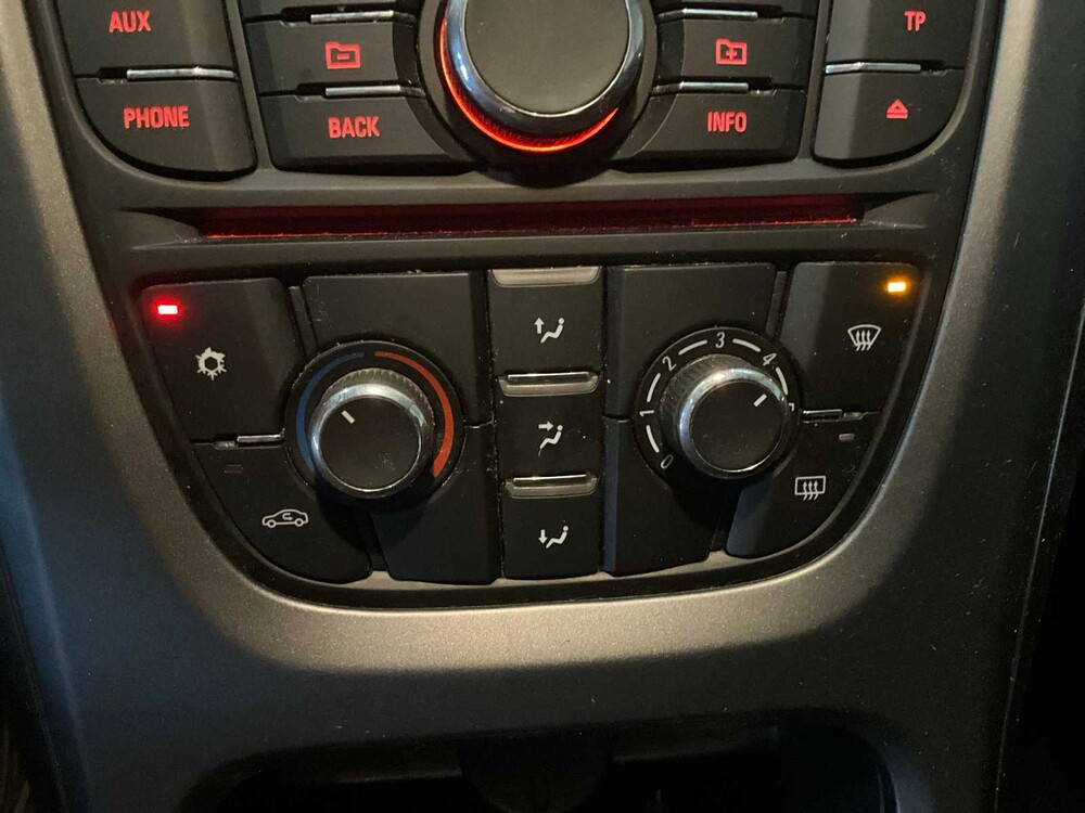 Opel Astra 210073KM Bouwjaar: 2012