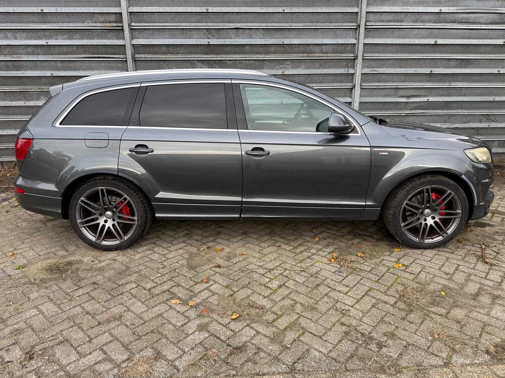 Audi Q7 3.0 TDI Quattro Clean Diesel Pro Line Plus 5+2 239pk 2010, 29-PRT-7