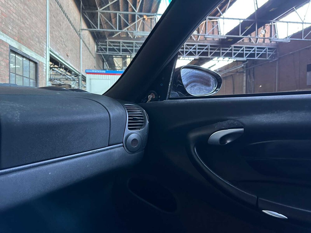 Porsche 911 Carrera 4 3,4 996 300 PS 1999 Youngtimer