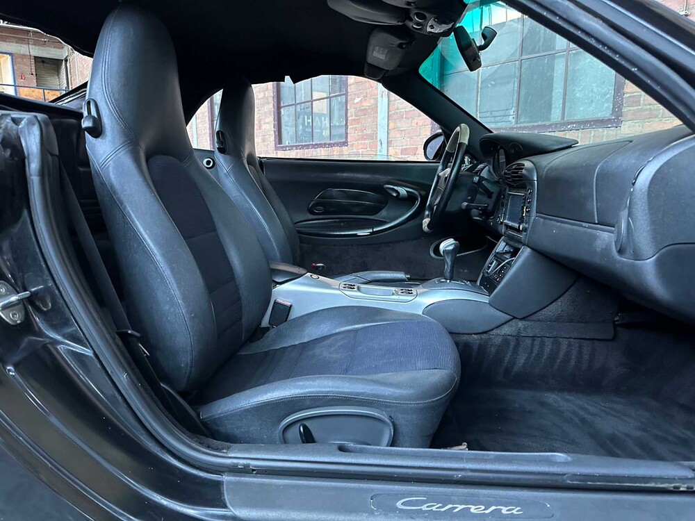 Porsche 911 Carrera 4 3,4 996 300 PS 1999 Youngtimer