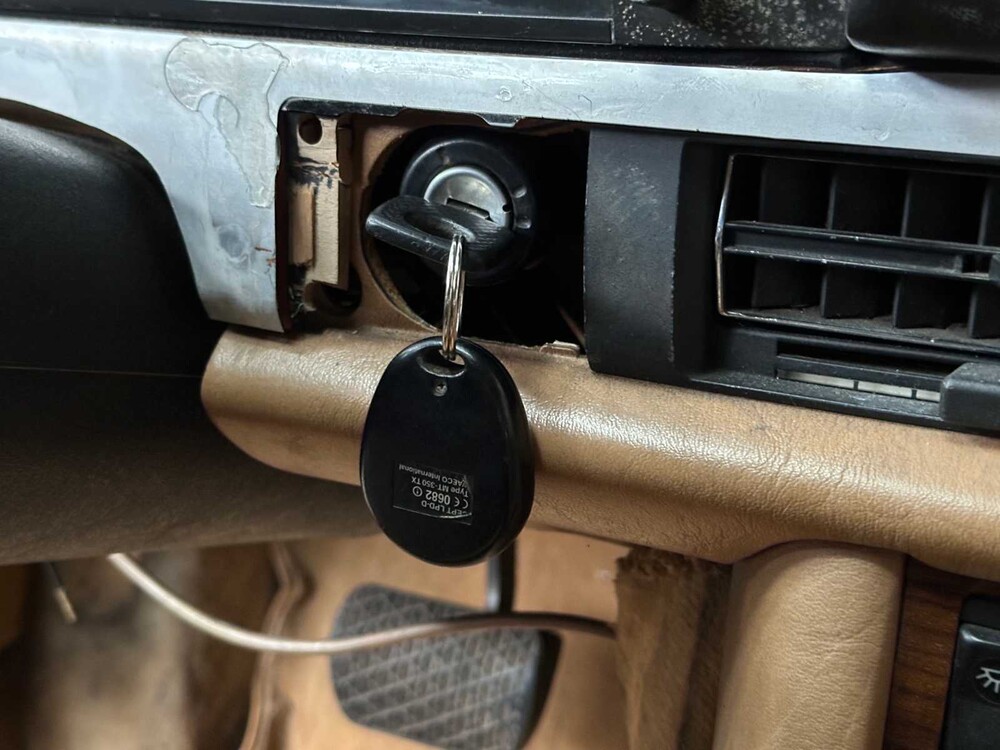 Mercedes-Benz 280 SEL 