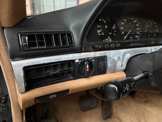 Mercedes-Benz 280 SEL