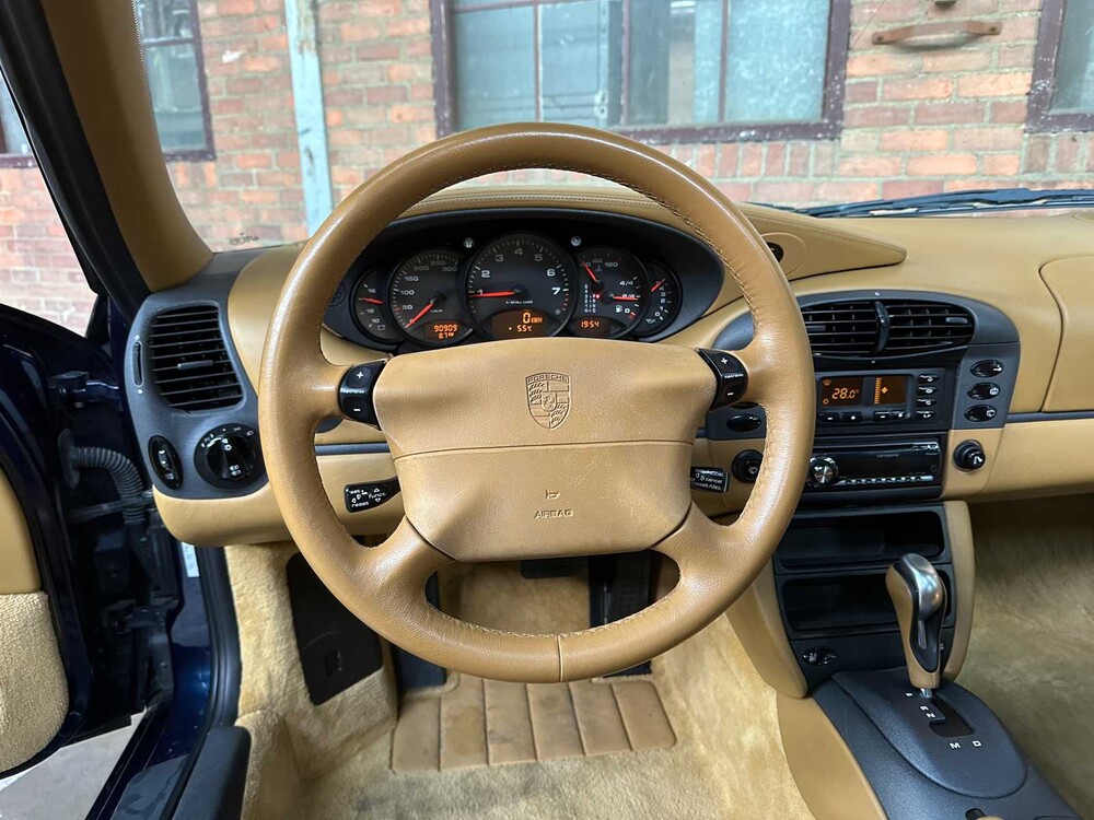 Porsche 911 Carrera 3.4 996 Coupé 300 PS 1998, HHZ-60-D