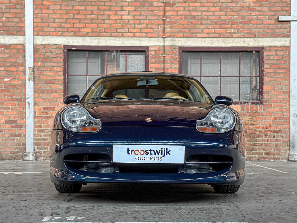 Porsche 911 Carrera 3.4 996 Coupé 300 PS 1998, HHZ-60-D
