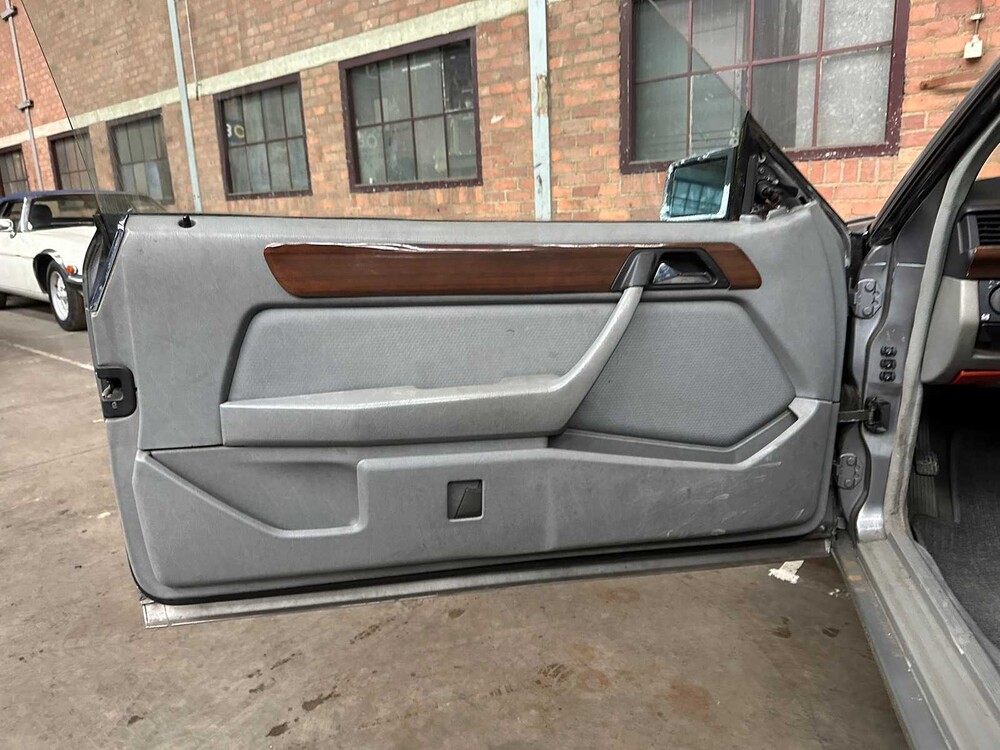 Mercedes-Benz 300 CE 200-500 (W124) 179 PS 1988, LZ-BS-56