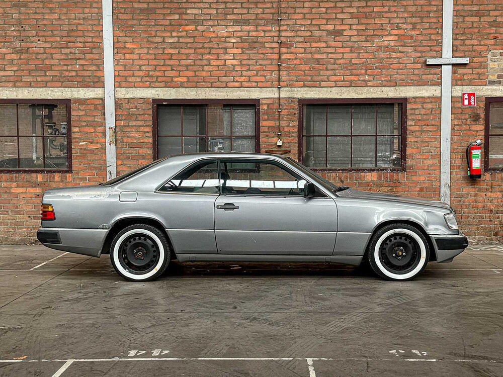 Mercedes-Benz 300 CE 200-500 (W124) 179 PS 1988, LZ-BS-56