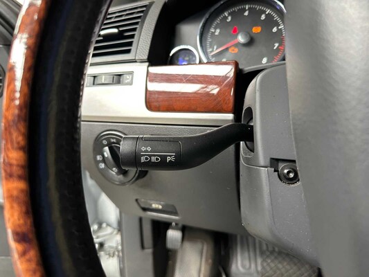 Volkswagen Touareg 3,2 V6 220 PS 2003, 07-NG-JJ Youngtimer