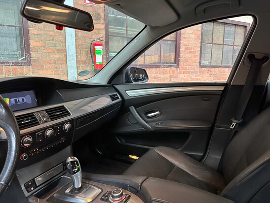 BMW 525i Business Line Edition II 218 PS 2009 5er, 71-JXB-8 Youngtimer