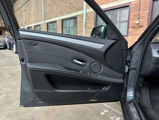 BMW 525i Business Line Edition II 218 PS 2009 5er, 71-JXB-8 Youngtimer