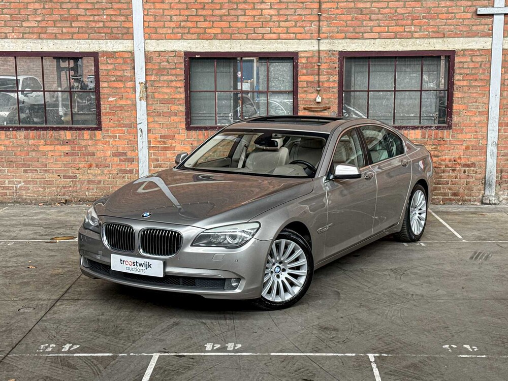 BMW 750i xDrive High 4,4 V8 Executive 408 PS 2010 7er, L-524-ZV
