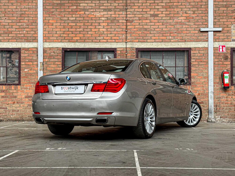 BMW 750i xDrive High 4,4 V8 Executive 408 PS 2010 7er, L-524-ZV