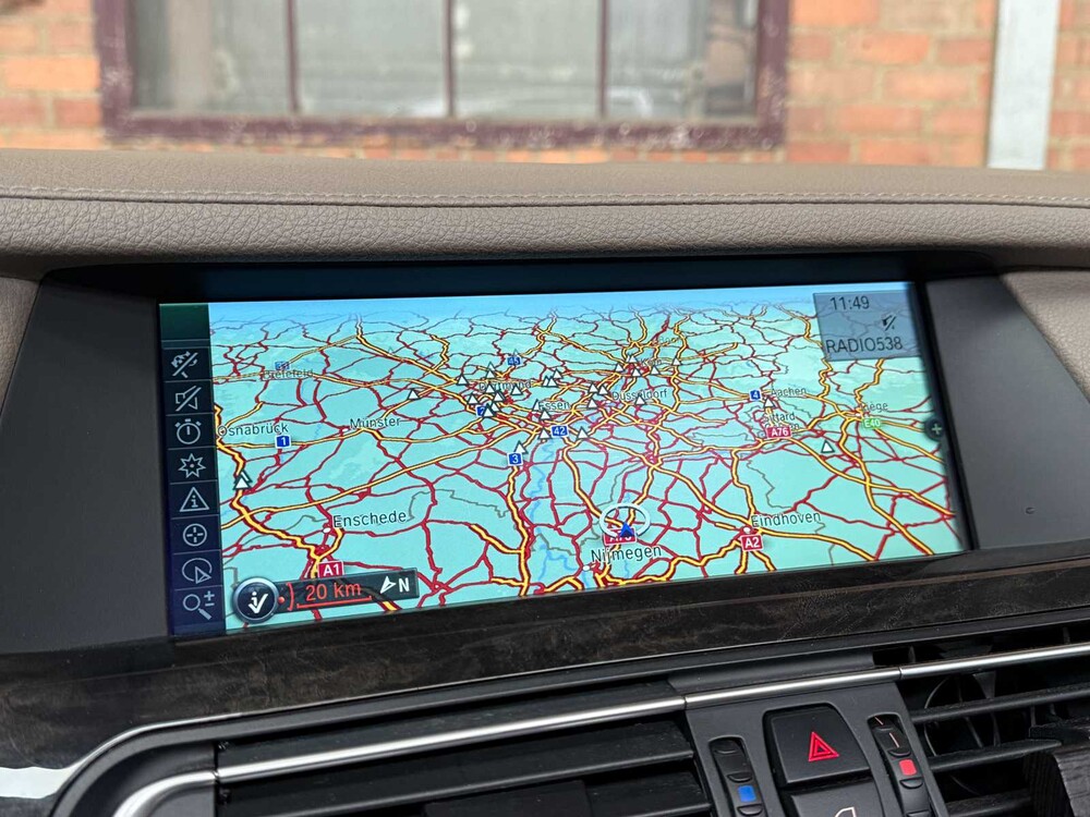 BMW 750i xDrive High 4,4 V8 Executive 408 PS 2010 7er, L-524-ZV