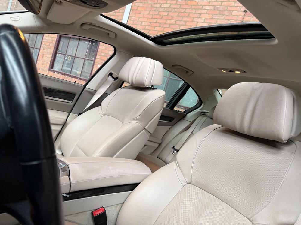 BMW 750i xDrive High 4,4 V8 Executive 408 PS 2010 7er, L-524-ZV