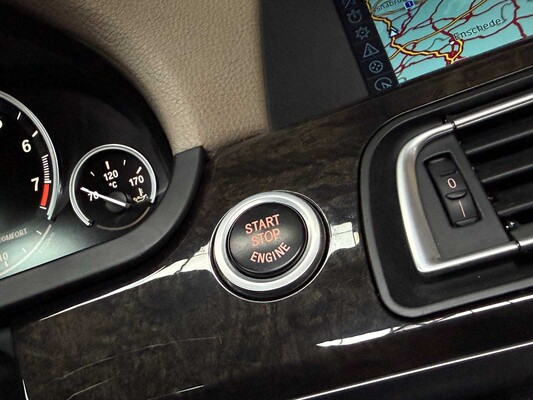 BMW 750i xDrive High 4.4 V8 Executive 408pk 2010 7-Serie, L-524-ZV