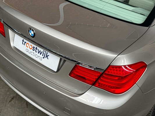 BMW 750i xDrive High 4.4 V8 Executive 408pk 2010 7-Serie, L-524-ZV