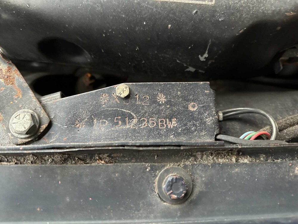 Jaguar XJ 5.3 V12 de Luxe 313 PS 1973, 94-YA-92