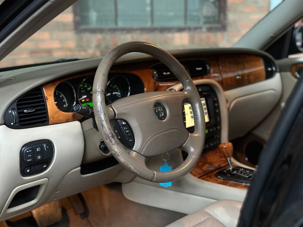 Jaguar XJ8 3,5 V8 258 PS 2003 Youngtimer