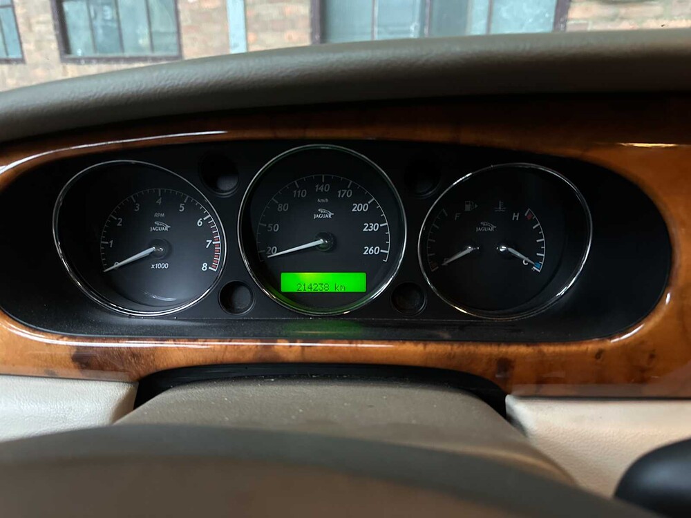 Jaguar XJ8 3,5 V8 258 PS 2003 Youngtimer