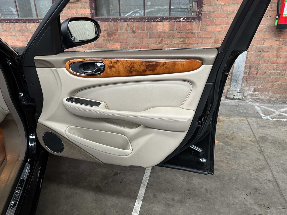 Jaguar XJ8 3,5 V8 258 PS 2003 Youngtimer