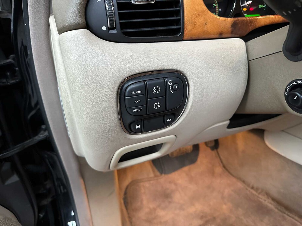 Jaguar XJ8 3,5 V8 258 PS 2003 Youngtimer