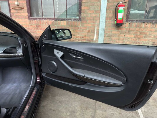 BMW 650i Cabrio 4.8 V8 6-serie 367pk 2006