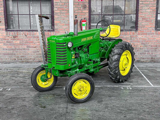 John Deere Model M 2-Cilinder 20pk 1952 Trekker Olditmer
