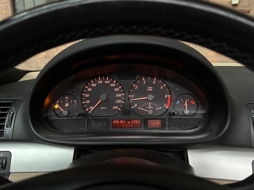 BMW 325Ci Executive 192 PS 2002 (Original-NL) 3er Cabriolet, 11-JP-PG