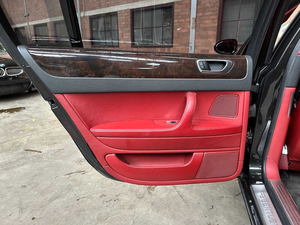 Bentley Continental Flying Spur 6.0 W12 525 PS 2006