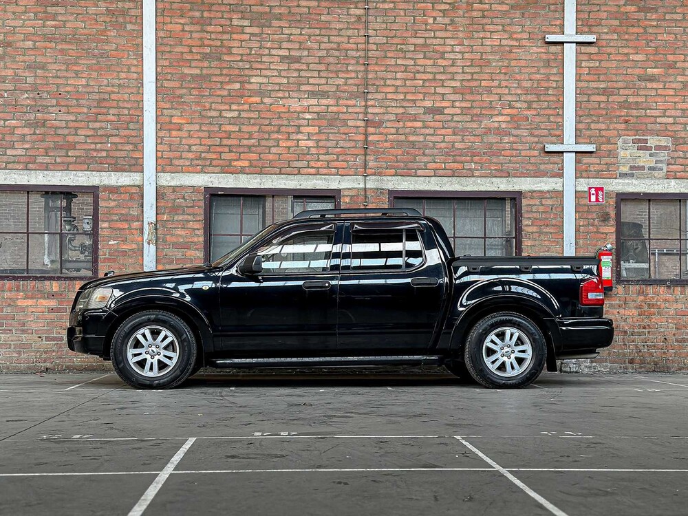 Ford Explorer Sport Trac Pick-up 4,0 V6 210 PS 2007 Yountimer