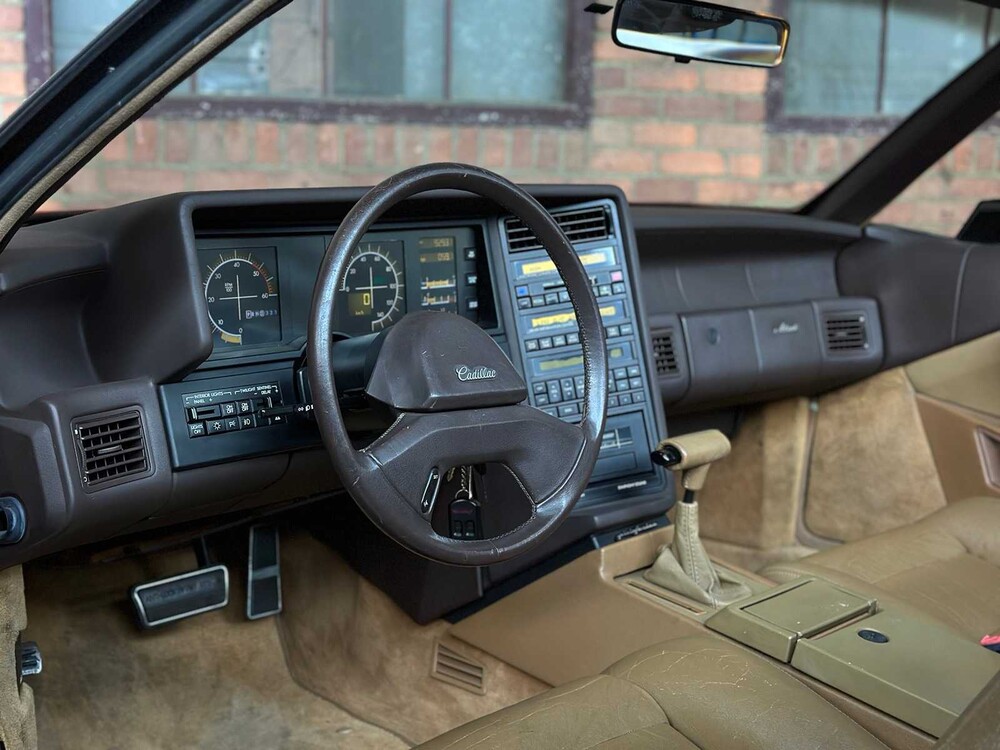 Cadillac Allanté 4,5 V8 Cabrio 203 PS 1989, P-264-BT