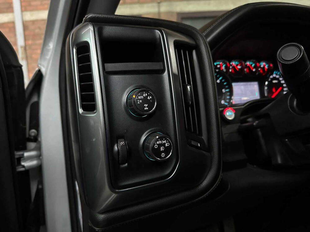 Chevrolet Silverado 5,3L V8 Z71 Pick-up Truck 390 PS 2014, VK-821-F