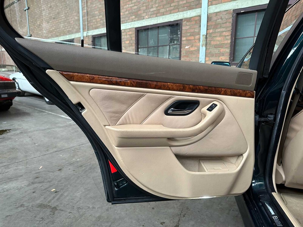 BMW 528i Executive 193 PS 1997 (Original-NL) 5er E39, RN-ZL-11