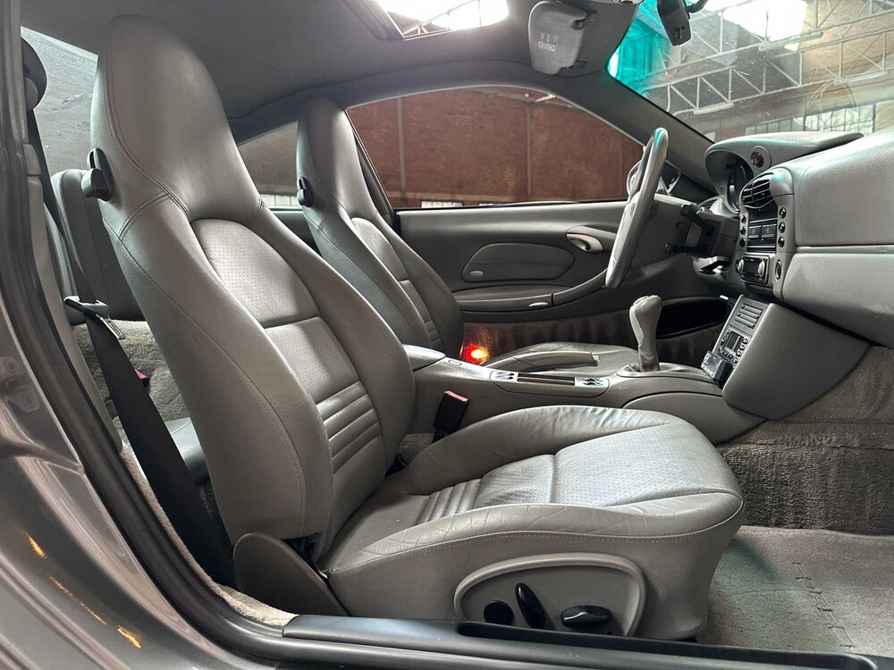 Porsche 911 996 Carrera Coupé 3.4 Schaltgetriebe 300 PS 2000 -Youngtimer-