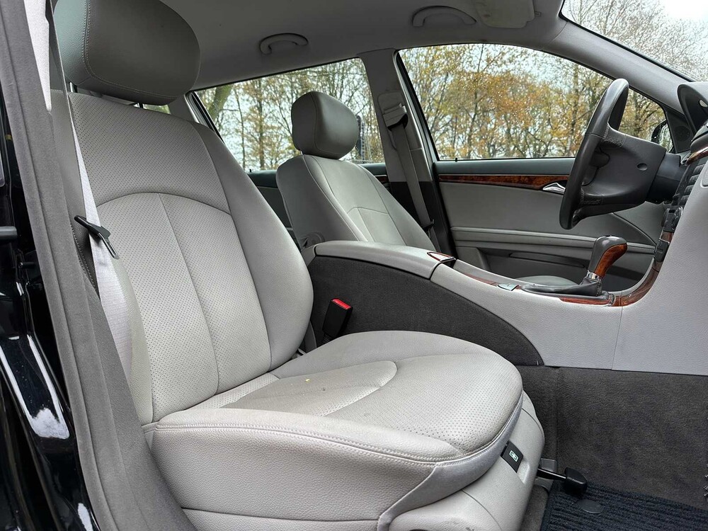 Mercedes-Benz E200 Limousine KOMPRESSOR E-Klasse 2007 (Original-NL), 84-TV-XF