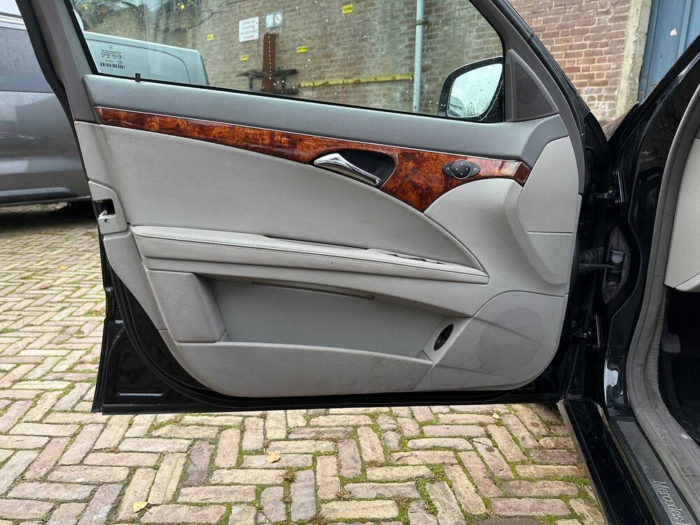 Mercedes-Benz E200 Limousine KOMPRESSOR E-Klasse 2007 (Original-NL), 84-TV-XF