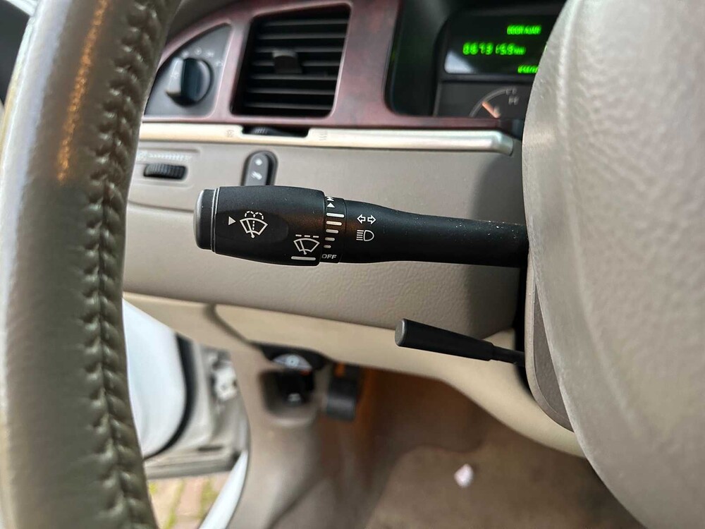 Lincoln Town Car 4,6 V8 Signature (Limousine) 204 PS 2003, 62-NG-XN Youngtimer