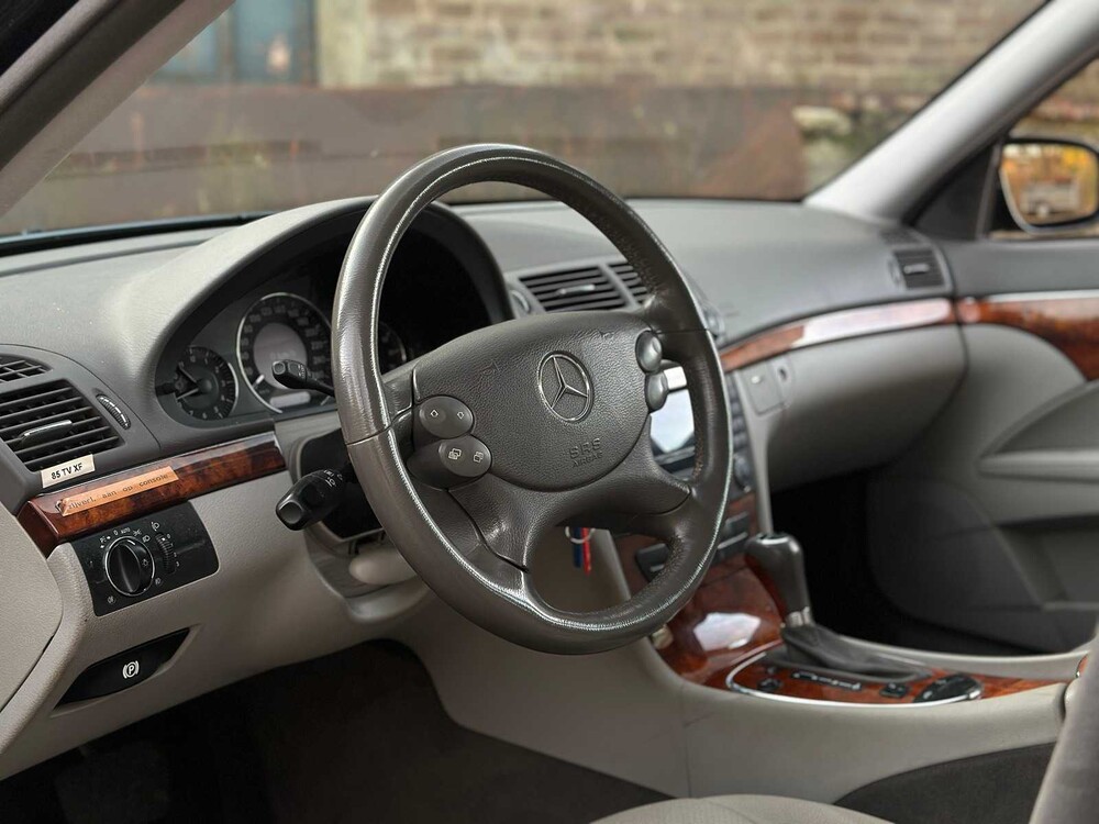 Mercedes-Benz E200 Limousine Kompressor 2007 E-Klasse, 85-TV-XF Youngtimer