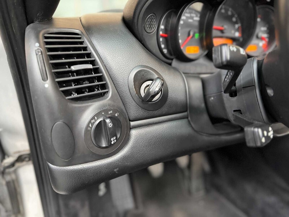 Porsche 911 Carrera Cabriolet 3,6 996 320 PS 2003 Youngtimer -Manuell-