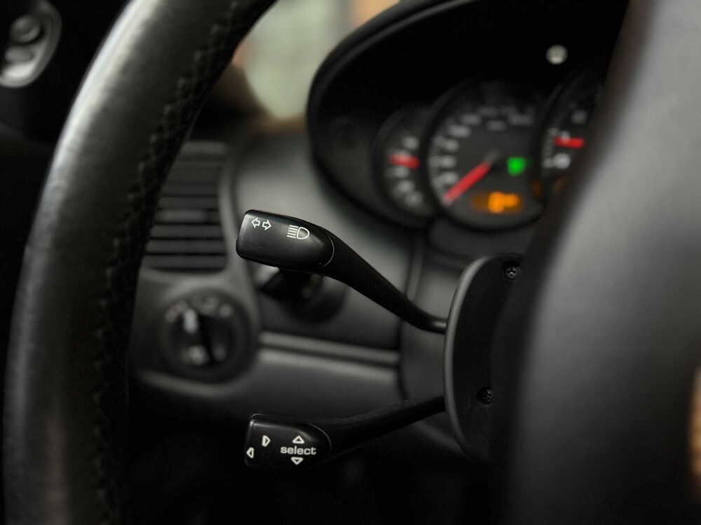 Porsche 911 Carrera Cabriolet 3,6 996 320 PS 2003 Youngtimer -Manuell-