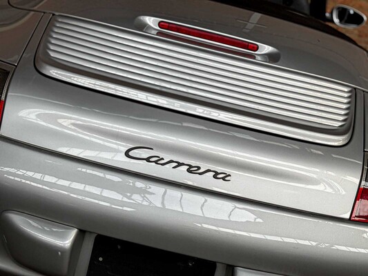 Porsche 911 Carrera Cabriolet 3.6 996 320pk 2003 Youngtimer -Handgeschakeld-